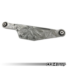 Load image into Gallery viewer, 034Motorsport Billet Aluminium Rear Crossmember/Differential Carrier for Audi B4/B5 Quattro