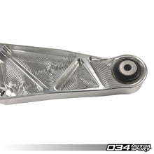 Load image into Gallery viewer, 034Motorsport Billet Aluminium Rear Crossmember/Differential Carrier for Audi B4/B5 Quattro