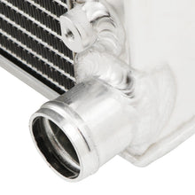 Load image into Gallery viewer, Direnza VW Golf MK3 2.0 8V 16V GTI 91-99 - Aluminium Performance Radiator