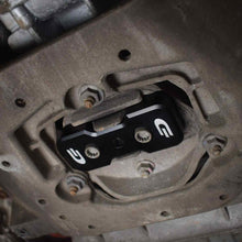Load image into Gallery viewer, Direnza Audi A4 / S4 / RS4 / A5 / S5 / RS5 / Q5 / SQ5 / B8 / 8T / 8R 08-17 - Gearbox Mount Insert