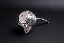 Load image into Gallery viewer, Adjustable Diaphragm Actuator for Subaru TD04/TD05 Turbochargers