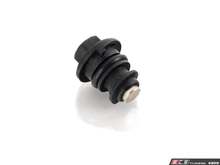 Load image into Gallery viewer, ECS Magnetic Sump Plug With 5 O-Rings -1.8T/2.0T EA888 Gen3